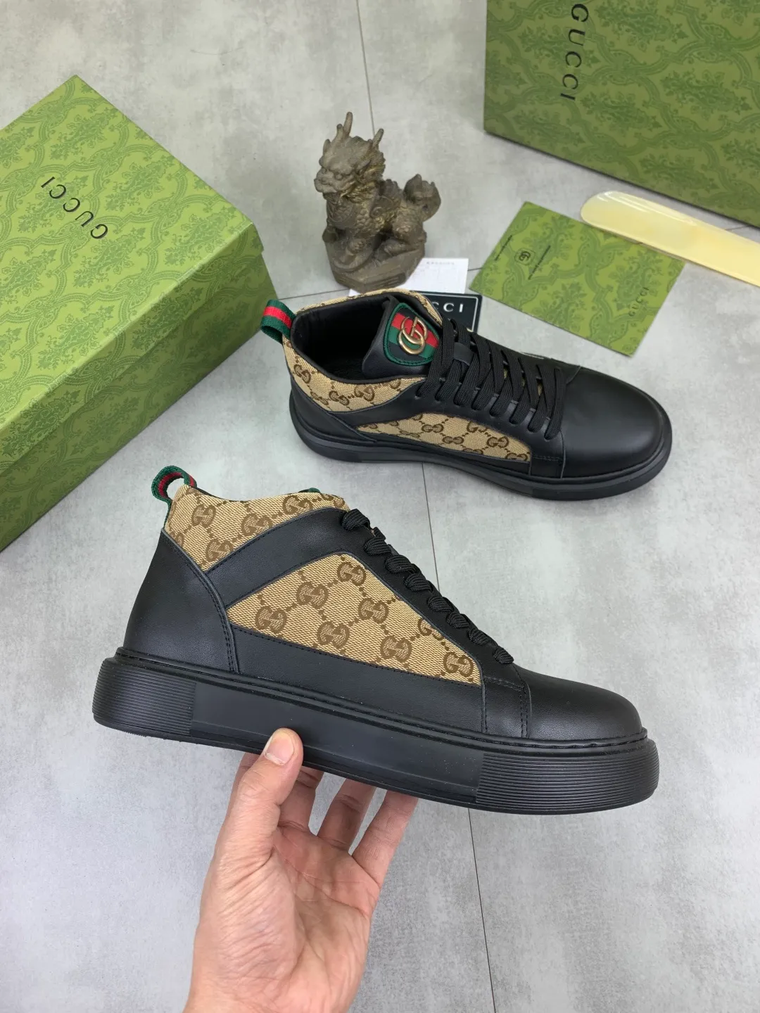 Men's men's shoes 💰P440💰 [New model] (GUCCI) official website's latest 🎁🎁casual and fashionable men's shoes 👟, hot style 💥 style is simple and elegant, exclusive for trendy men. Unique official website's latest brand double G elements Original 👑Gucci decoration, fashionable and generous, the fabric is original frosted calfskin✅Fully imported first-layer pigskin lining, the official website specifies wear-resistant, lightweight original rubber casual outsole, the classic model is taken in real life🎬38-44 2️⃣ colors available